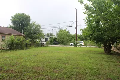 4914 Falls Street, Houston, TX 77026 - Photo 6