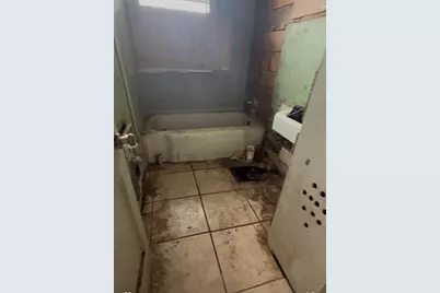 1916 Avenue O, Lubbock, TX 79411 - Photo 8