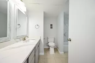 8427 Hearth Dr Dr, Houston, TX 77054 - Photo 6