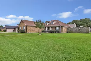 200 Milo St, Dayton, TX 77535 - Photo 2