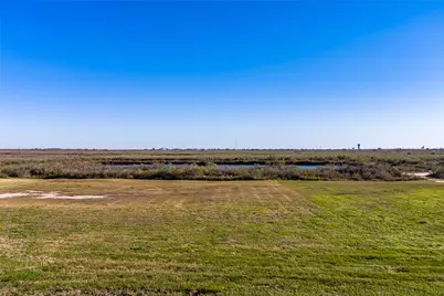 1170 Lagoon Drive, Crystal Beach, TX 77650 - Photo 6
