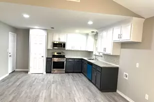 17215 Woodburn Dr, Houston, TX 77049 - Photo 4