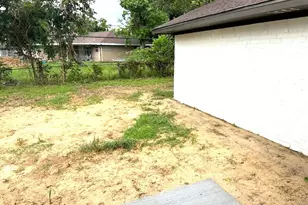 17215 Woodburn Dr, Houston, TX 77049 - Photo 18