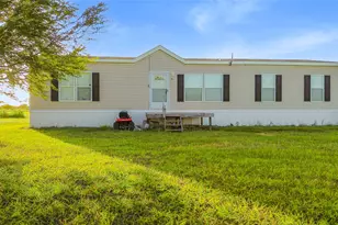 43 Ironwood Rd, Victoria, TX 77904 - Photo 1