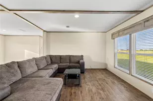 43 Ironwood Rd, Victoria, TX 77904 - Photo 4