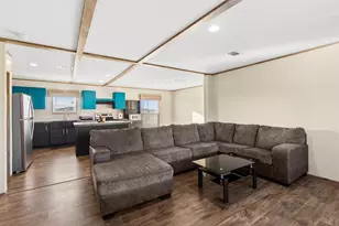 43 Ironwood Rd, Victoria, TX 77904 - Photo 2