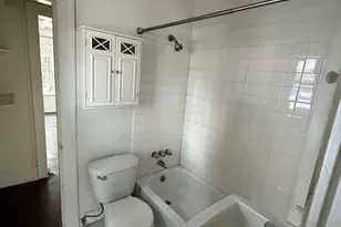 1302 W Bell St, Houston, TX 77019 - Photo 6