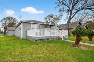 521 Alford St, Baytown, TX 77520 - Photo 1