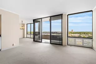 1111 Bering Dr, Houston, TX 77057 - Photo 8