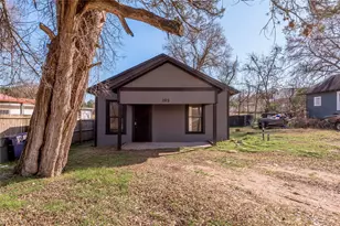 703 Avenue J, Huntsville, TX 77320 - Photo 2