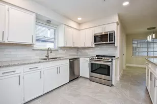 8134 Ivan Reid Dr, Houston, TX 77040 - Photo 12
