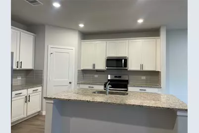11885 Whirlaway, Willis, TX 77318 - Photo 2