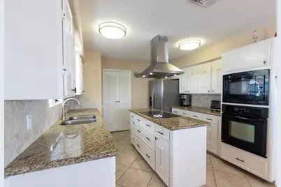 1330 Leilani Drive, Tiki Island, TX 77554 - Photo 18