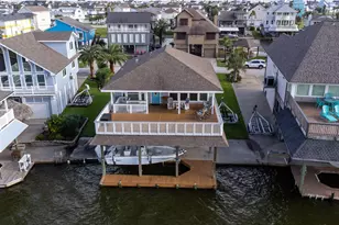 1330 Leilani Dr, Tiki Island, TX 77554 - Photo 4