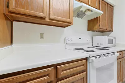 10555 Turtlewood Court #2008, Houston, TX 77072 - Photo 8
