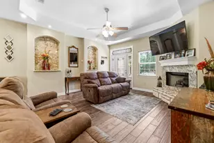 143 Kyle St, Onalaska, TX 77360 - Photo 8