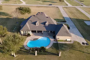 10930 Sheila Ct, Beaumont, TX 77707 - Photo 6