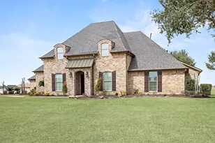 10930 Sheila Ct, Beaumont, TX 77707 - Photo 2