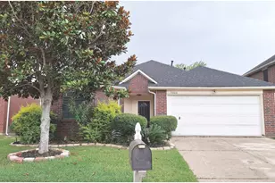 11066 Landsbury Ct, Houston, TX 77099 - Photo 2