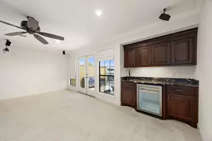 2409 Commonwealth St, Houston, TX 77006 - Photo 30