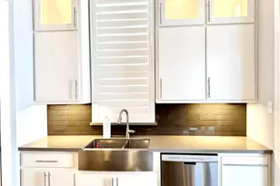 2115 Detering St, Houston, TX 77007 - Photo 8