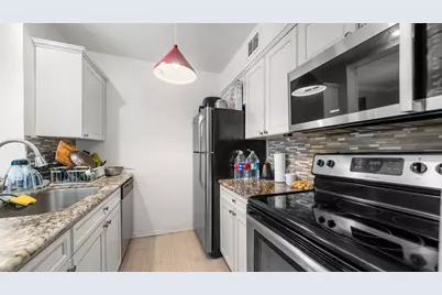 421 Emerson Street #5, Houston, TX 77006 - Photo 12