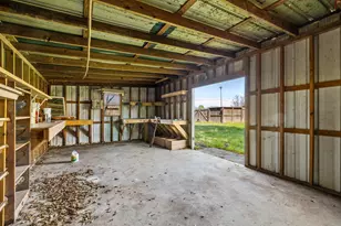 1706 Avenue A, Danbury, TX 77534 - Photo 24
