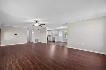 1706 Avenue A, Danbury, TX 77534 - Photo 8