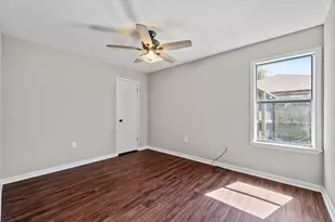 1706 Avenue A, Danbury, TX 77534 - Photo 18