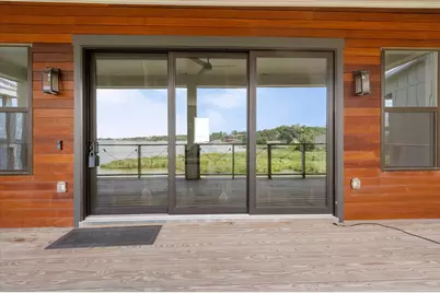 23 Cmdr Runco Lane, Taylor Lake Village, TX 77586 - Photo 6