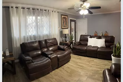 5919 Heatherbrook Drive, Houston, TX 77085 - Photo 14