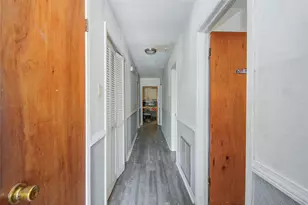 4112 Pine Shadows St, Dickinson, TX 77539 - Photo 4