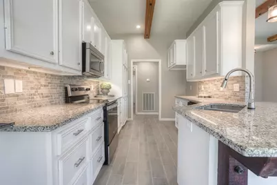 319 Brook Hollow Drive, Huntsville, TX 77340 - Photo 24