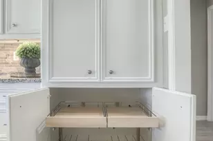 319 Brook Hollow Dr, Huntsville, TX 77340 - Photo 16