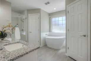 319 Brook Hollow Dr, Huntsville, TX 77340 - Photo 38