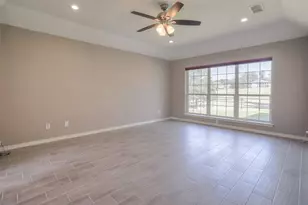319 Brook Hollow Dr, Huntsville, TX 77340 - Photo 36