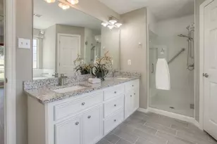 319 Brook Hollow Dr, Huntsville, TX 77340 - Photo 10