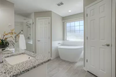 319 Brook Hollow Drive, Huntsville, TX 77340 - Photo 38