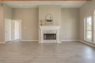 319 Brook Hollow Dr, Huntsville, TX 77340 - Photo 30