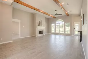 319 Brook Hollow Dr, Huntsville, TX 77340 - Photo 32