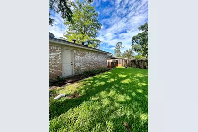 3800 Kingsway Drive, Baytown, TX 77521 - Photo 34