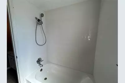 3800 Kingsway Drive, Baytown, TX 77521 - Photo 26