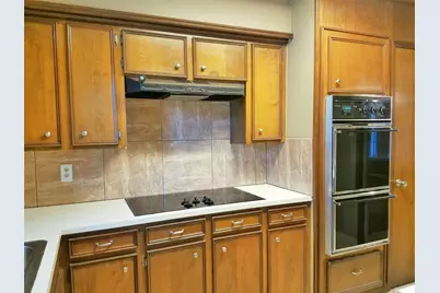 3800 Kingsway Drive, Baytown, TX 77521 - Photo 18