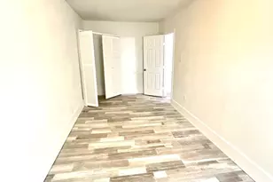 600 W Mimosa St, Angleton, TX 77515 - Photo 8