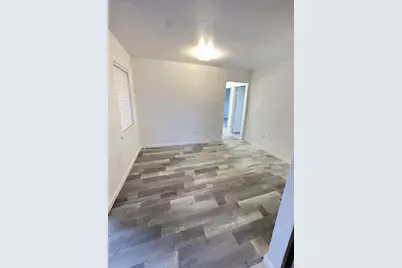 600 W Mimosa Street, Angleton, TX 77515 - Photo 10