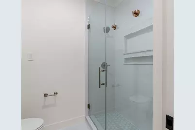 31 Hollymead Drive, The Woodlands, TX 77381 - Photo 36