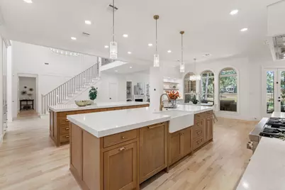 31 Hollymead Drive, The Woodlands, TX 77381 - Photo 14