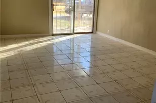 301 Travis St, Baytown, TX 77520 - Photo 38