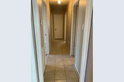 301 Travis Street, Baytown, TX 77520 - Photo 22