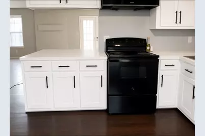 301 Travis Street, Baytown, TX 77520 - Photo 16